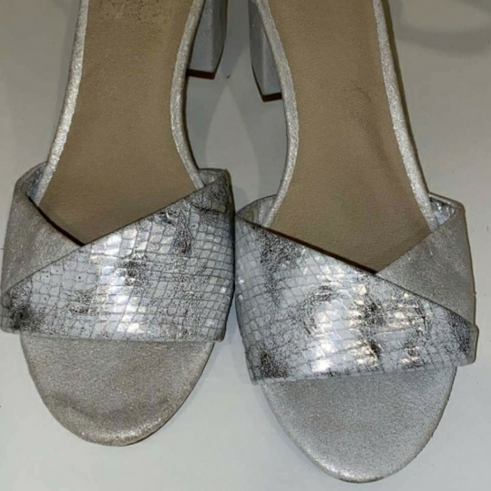 White Mountain Ever Fabric Open Toe Formal.... - Picture 3 of 10